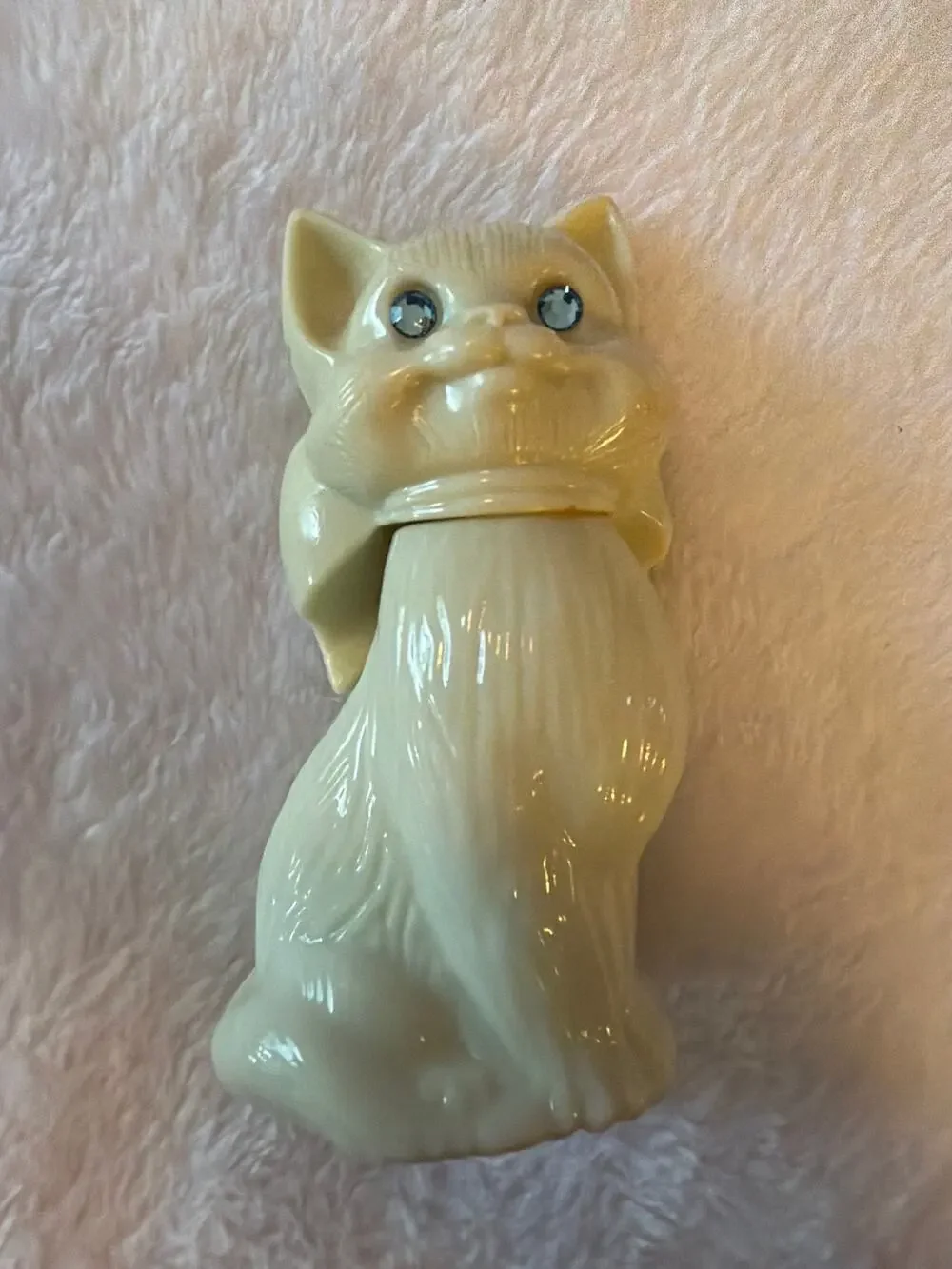 Vintage Avon White Cat Cologne Bottle Rhinestone Eyes Milk Glass Empty 4.5